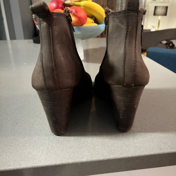Lucky Brands wedge booties - Picture 2 of 4